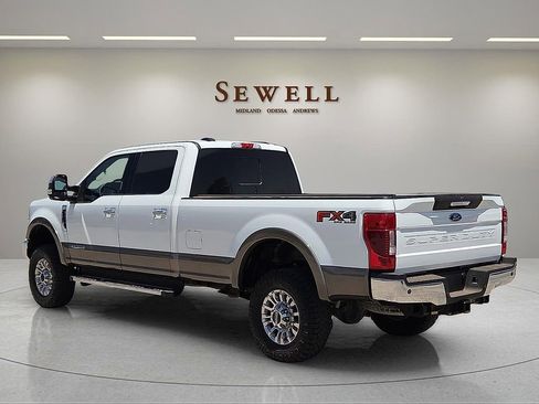 Used 2022 Ford F350 Lariat w/ Chrome Package AWD/4WD image 3