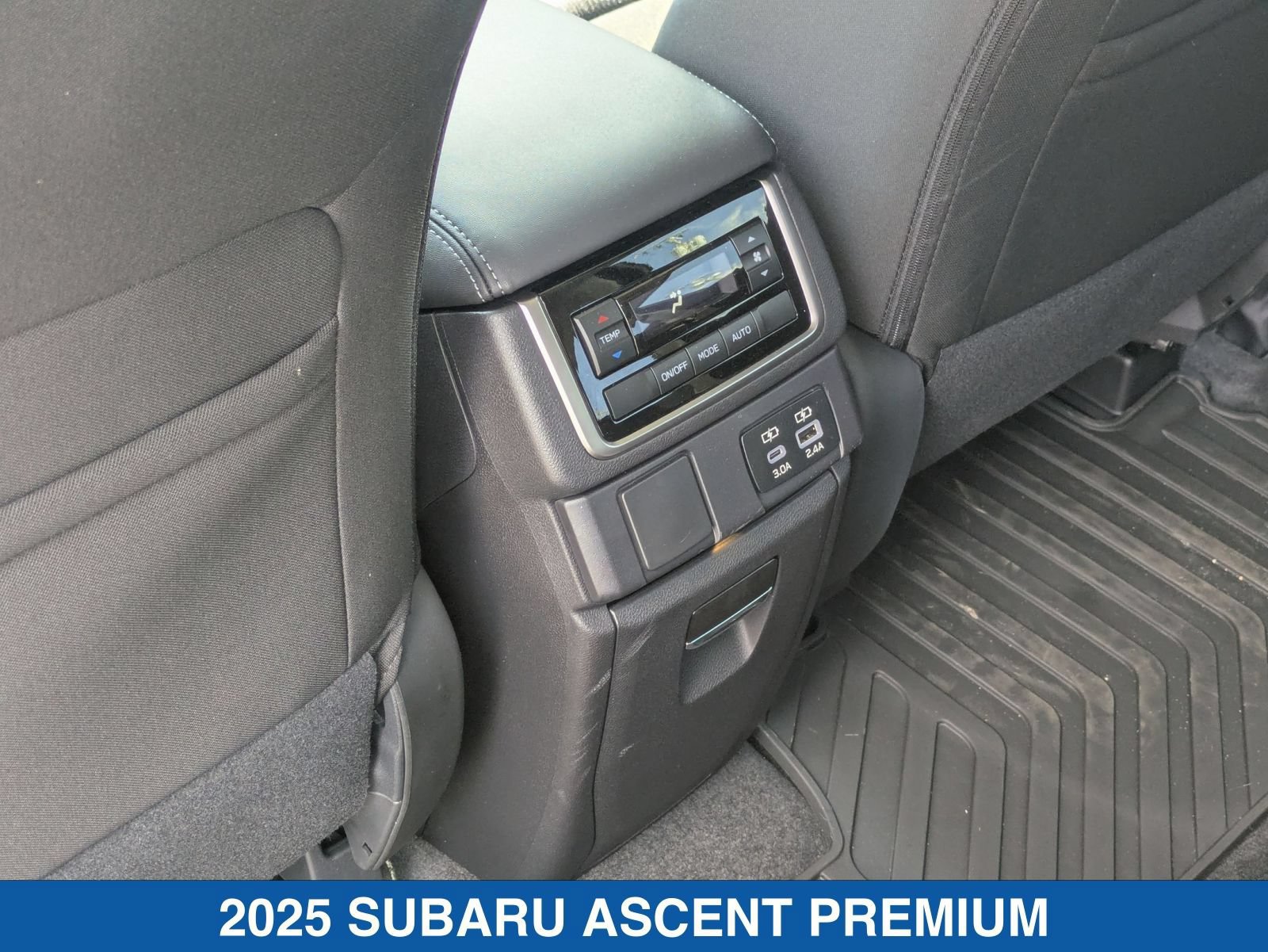 Certified 2025 Subaru Ascent Premium AWD/4WD image 31