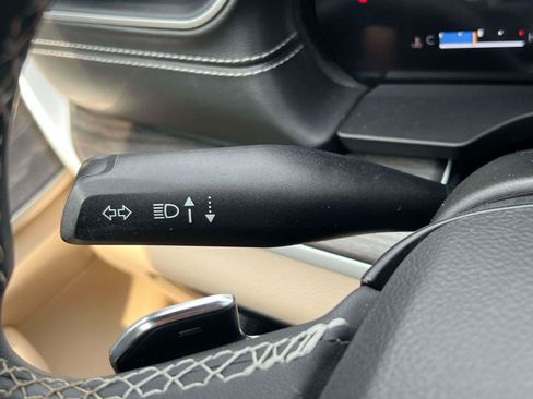 Used 2023 Jeep Grand Cherokee Limited AWD/4WD image 10