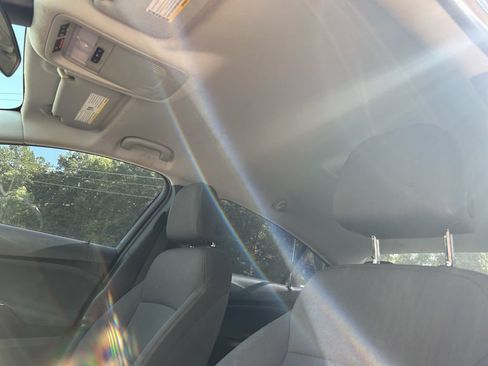 Used 2019 Chevrolet Cruze LS w/ LS Convenience Package FWD image 16
