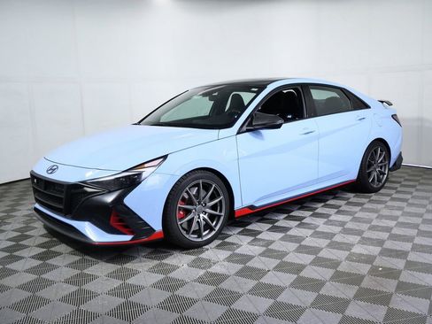 Used 2022 Hyundai Elantra N Base w/ Preferred Accessory Package image 5