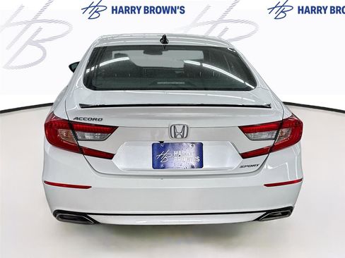 Used 2022 Honda Accord Sport image 9