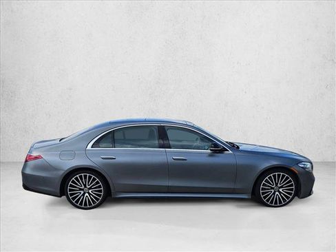 Used 2022 Mercedes-Benz S 580 4MATIC Sedan image 4