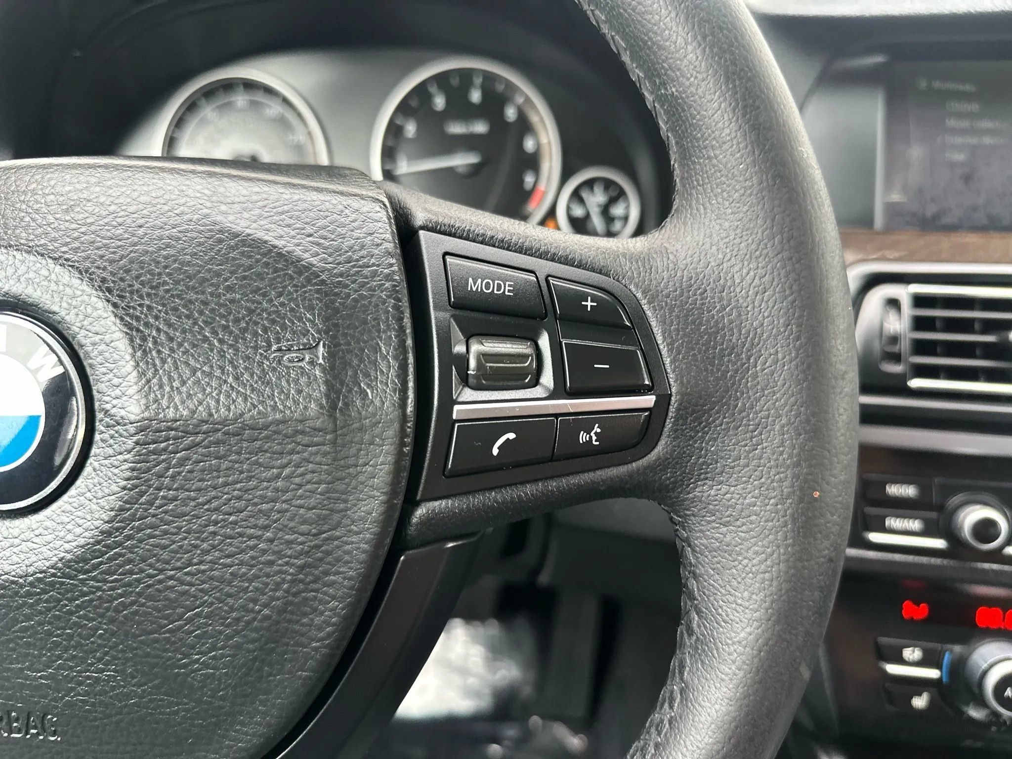 Used 2013 BMW 528i Sedan RWD image 27