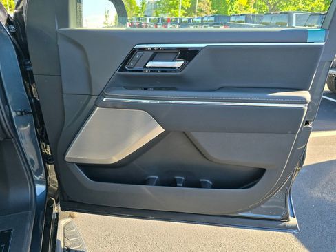 New 2025 GMC Sierra EV Denali AWD/4WD image 32