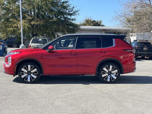 New 2026 Mitsubishi Outlander SEL FWD image 2