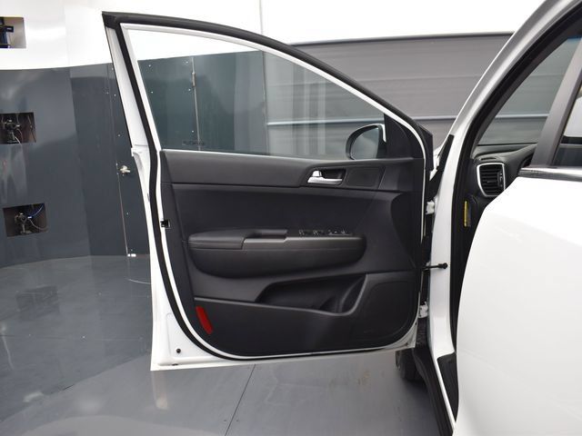 Used 2022 Kia Sportage LX FWD image 10