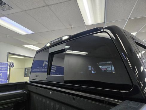 Used 2016 Nissan Titan PRO-4X w/ Pro-4x Convenience Package image 21