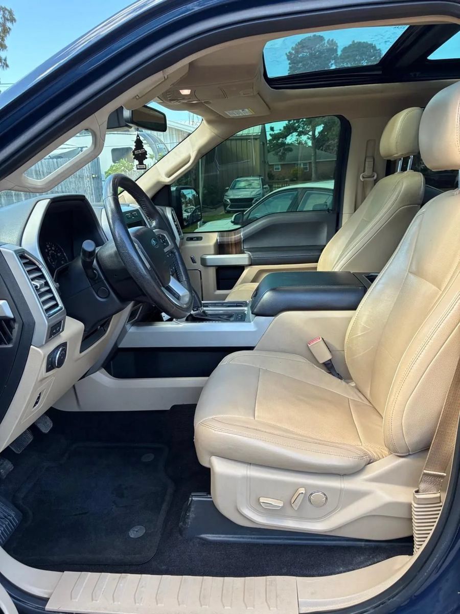 Used 2016 Ford F150 Lariat w/ Equipment Group 502A Luxury AWD/4WD image 10