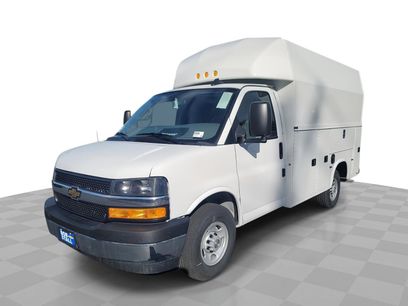 New 2025 Chevrolet Express 3500 w/ Power Convenience Package
