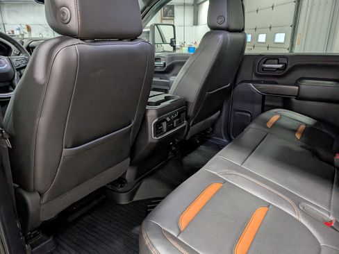 Used 2020 GMC Sierra 2500 AT4 w/ AT4 Premium Package AWD/4WD image 20
