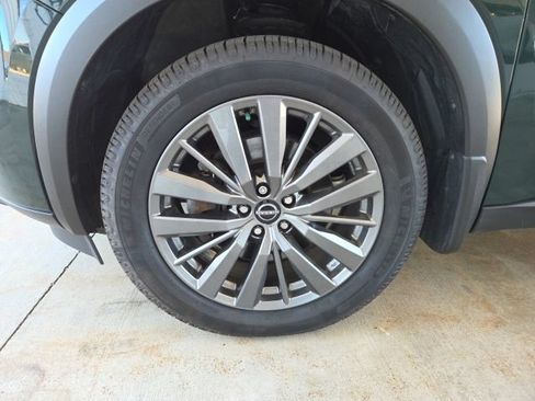 Used 2022 Nissan Pathfinder SL AWD/4WD image 70