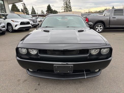 Used 2013 Dodge Challenger SXT w/ Sound Group image 9