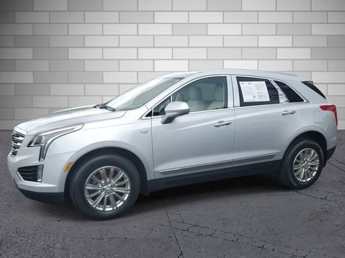 Used 2018 Cadillac XT5 Luxury w/ Driver Awareness Package image 2