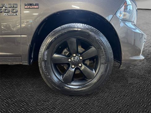 Used 2019 RAM 1500 Express w/ Express Value Package image 11