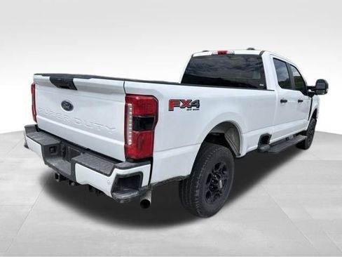 Used 2024 Ford F250 XL w/ STX Appearance Package AWD/4WD image 3