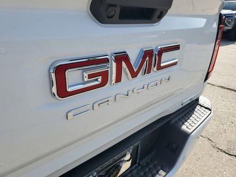 New 2025 GMC Canyon Elevation w/ Convenience Package image 8