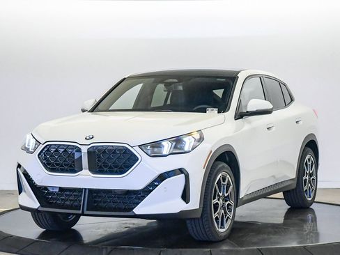 New 2026 BMW X2 xDrive28i w/ Convenience Package AWD/4WD image 1