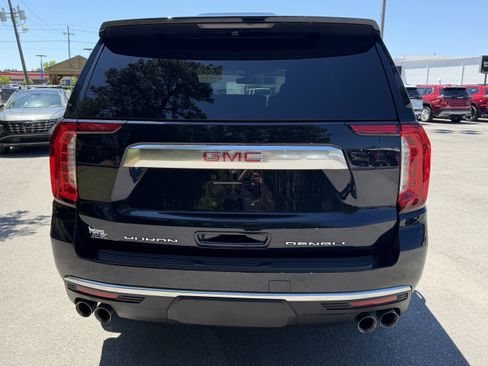 Used 2023 GMC Yukon Denali AWD/4WD image 9