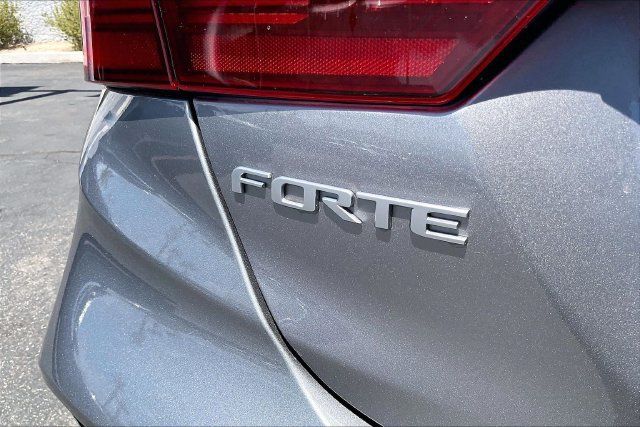 Used 2023 Kia Forte GT-Line w/ GT-Line Premium Package FWD image 31