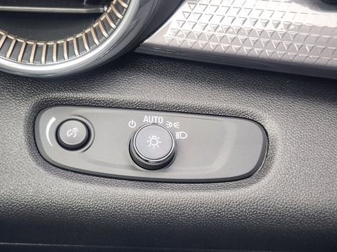 New 2026 Chevrolet Trax ACTIV image 32