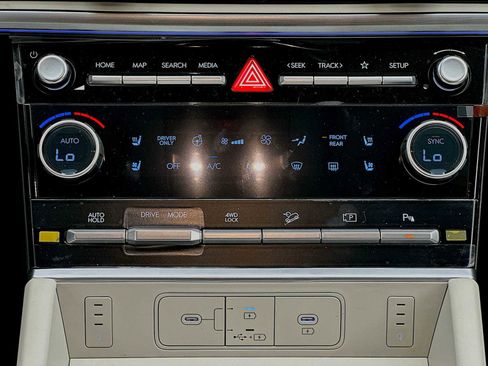 New 2026 Hyundai Santa Fe Limited AWD/4WD image 17
