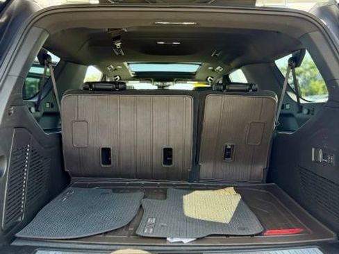Certified 2024 GMC Yukon XL Denali AWD/4WD image 38