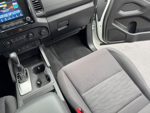 Used 2022 Nissan Frontier S w/ Technology Package image 15