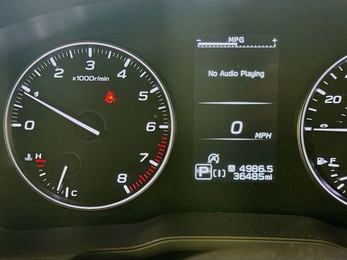 Used 2024 Subaru Crosstrek 2.0i Premium image 14