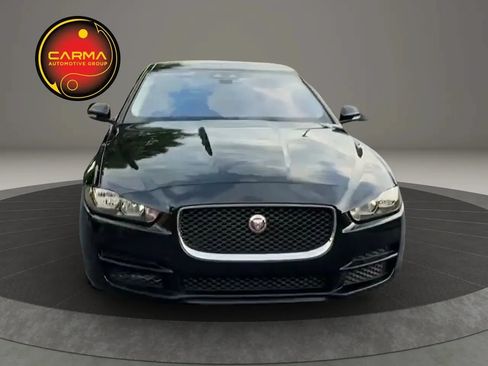 Used 2018 Jaguar XE Premium RWD image 69