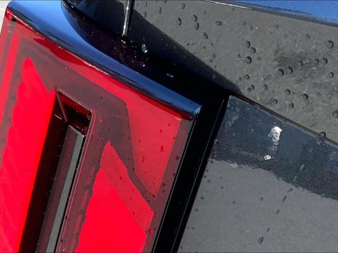 Used 2025 Kia Sorento SX Prestige image 32