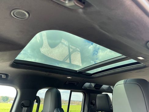 New 2026 Land Rover Defender 110 OCTA image 14