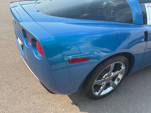 Used 2010 Chevrolet Corvette Coupe w/ Preferred Equipment Group RWD image 38