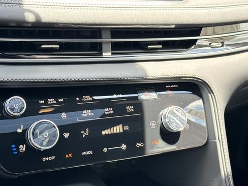 New 2027 INFINITI QX60 Sport AWD/4WD image 5