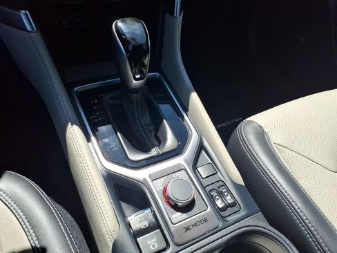 Used 2023 Subaru Forester Limited image 10