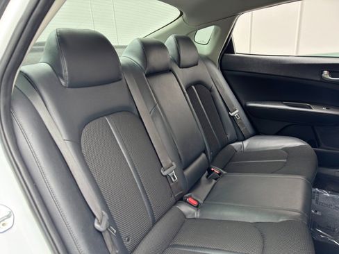 Used 2020 Kia Optima S FWD image 30