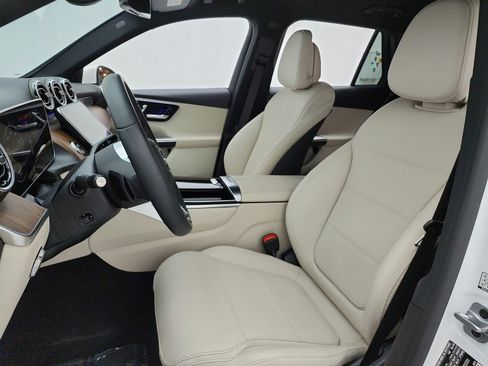 Certified 2026 Mercedes-Benz GLC 300 image 13