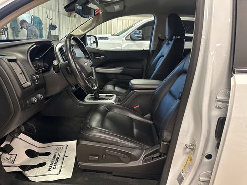 Used 2016 Chevrolet Colorado LT w/ Luxury Package, Chrome AWD/4WD image 14