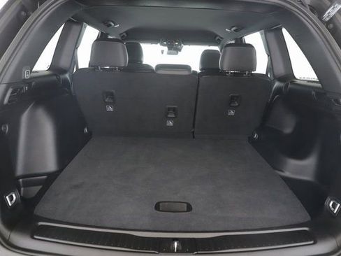 Used 2025 Jeep Grand Cherokee Altitude image 28