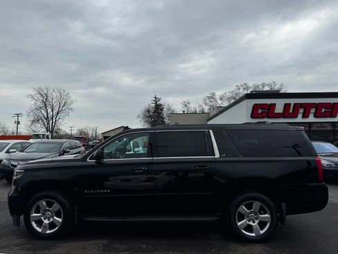 Used 2015 Chevrolet Suburban LT AWD/4WD image 10