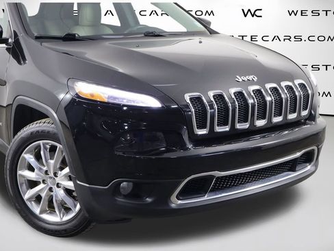 Used 2017 Jeep Cherokee Limited w/ Trailer Tow Group AWD/4WD image 53
