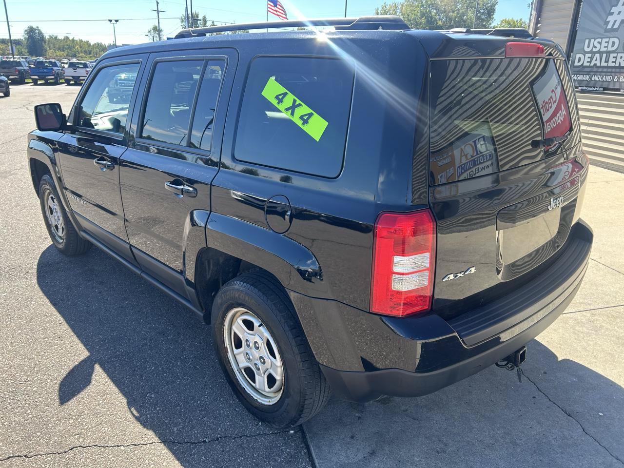 Used 2017 Jeep Patriot Sport w/ Power Value Group AWD/4WD image 7