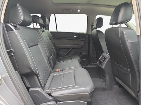 Used 2023 Volkswagen Atlas SE w/ Panoramic Sunroof Package FWD image 33
