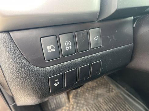 Used 2018 Toyota Highlander XLE image 9