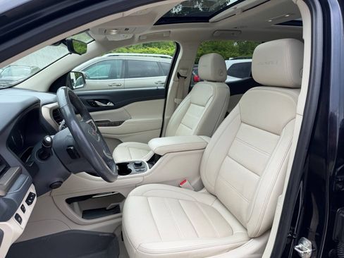 Used 2021 GMC Acadia Denali w/ Denali Ultimate Package AWD/4WD image 23