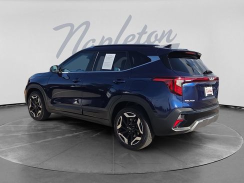 Used 2024 Kia Seltos SX w/ SX Sunroof Package AWD/4WD image 5