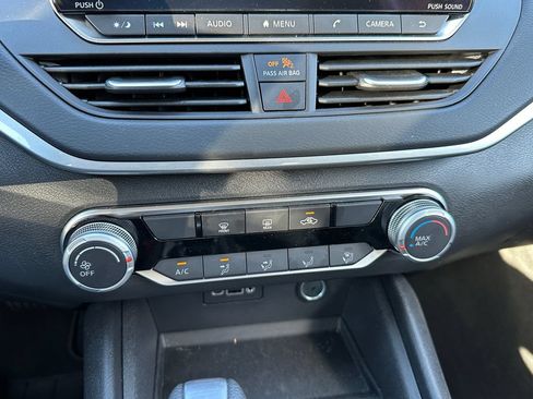 Used 2025 Nissan Altima 2.5 S FWD image 27