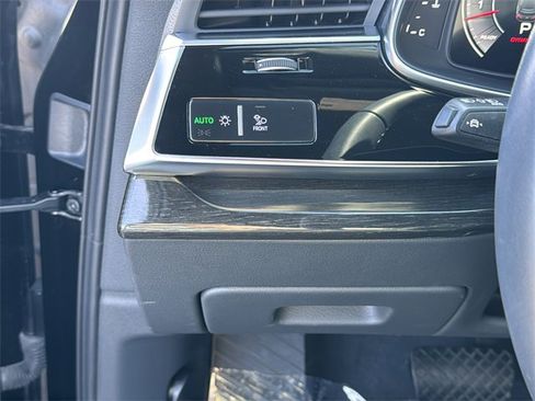 Used 2025 Audi Q7 3.0T Prestige w/ Prestige Package image 23