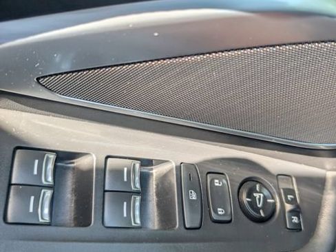 Used 2024 Acura RDX SH-AWD image 34