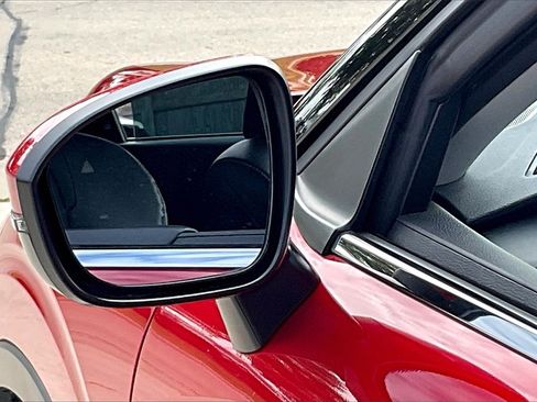 Used 2023 Mitsubishi Outlander SE image 12